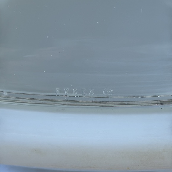 Vintage Pyrex #058 Golden Honeysuckle 4 Qt Gold Floral Casserole/Roaster w Lid - Picture 5 of 10